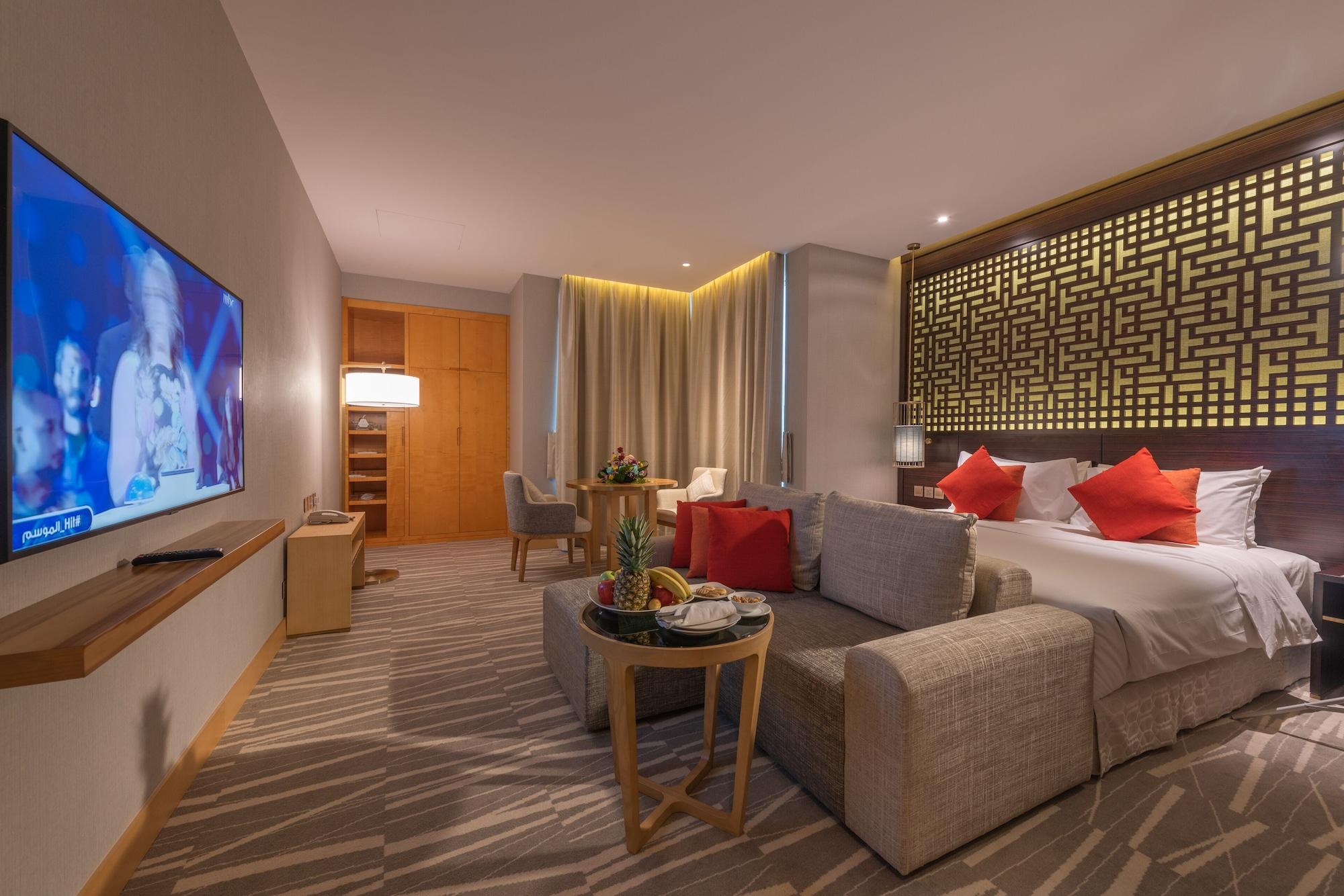 Ramada Hotel & Suites By Wyndham Al Qassim Al Bukayriah Ngoại thất bức ảnh Deluxe Suite