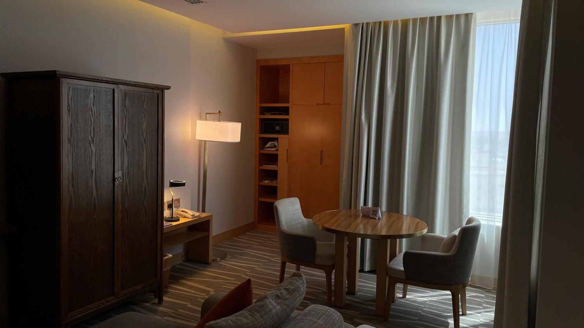 Ramada Hotel & Suites By Wyndham Al Qassim Al Bukayriah Ngoại thất bức ảnh A room at the hotel