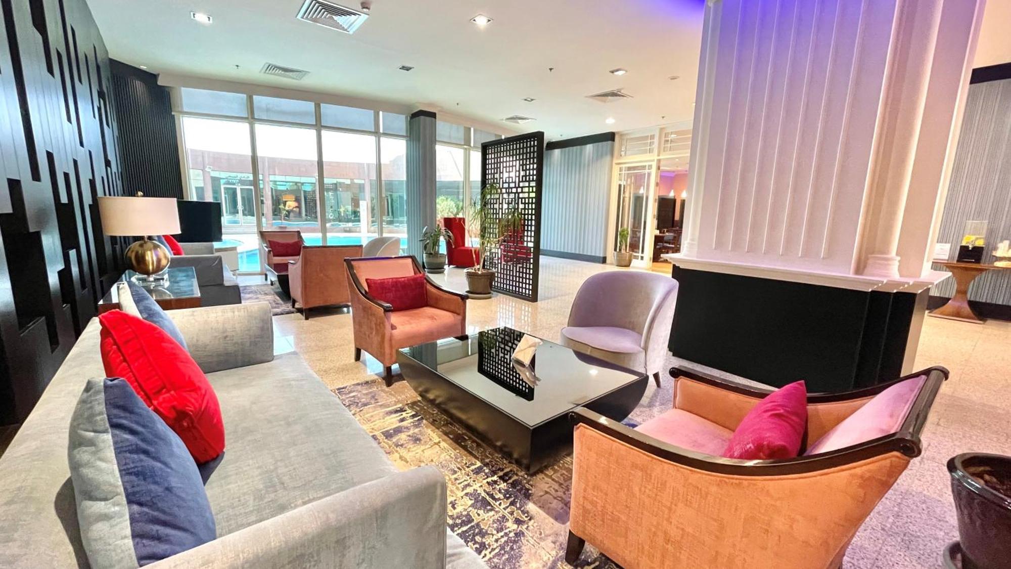 Ramada Hotel & Suites By Wyndham Al Qassim Al Bukayriah Ngoại thất bức ảnh Lobby