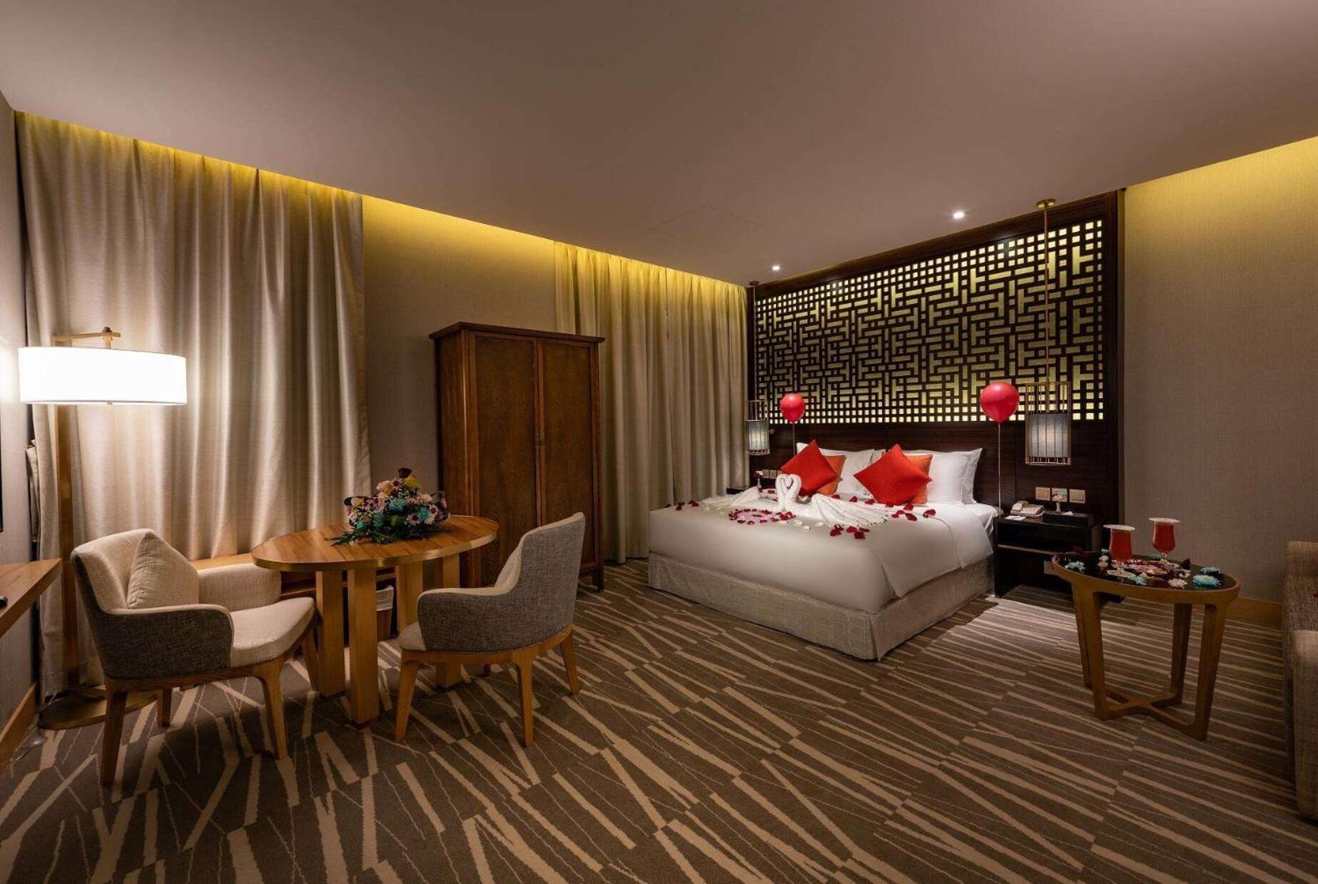 Ramada Hotel & Suites By Wyndham Al Qassim Al Bukayriah Ngoại thất bức ảnh