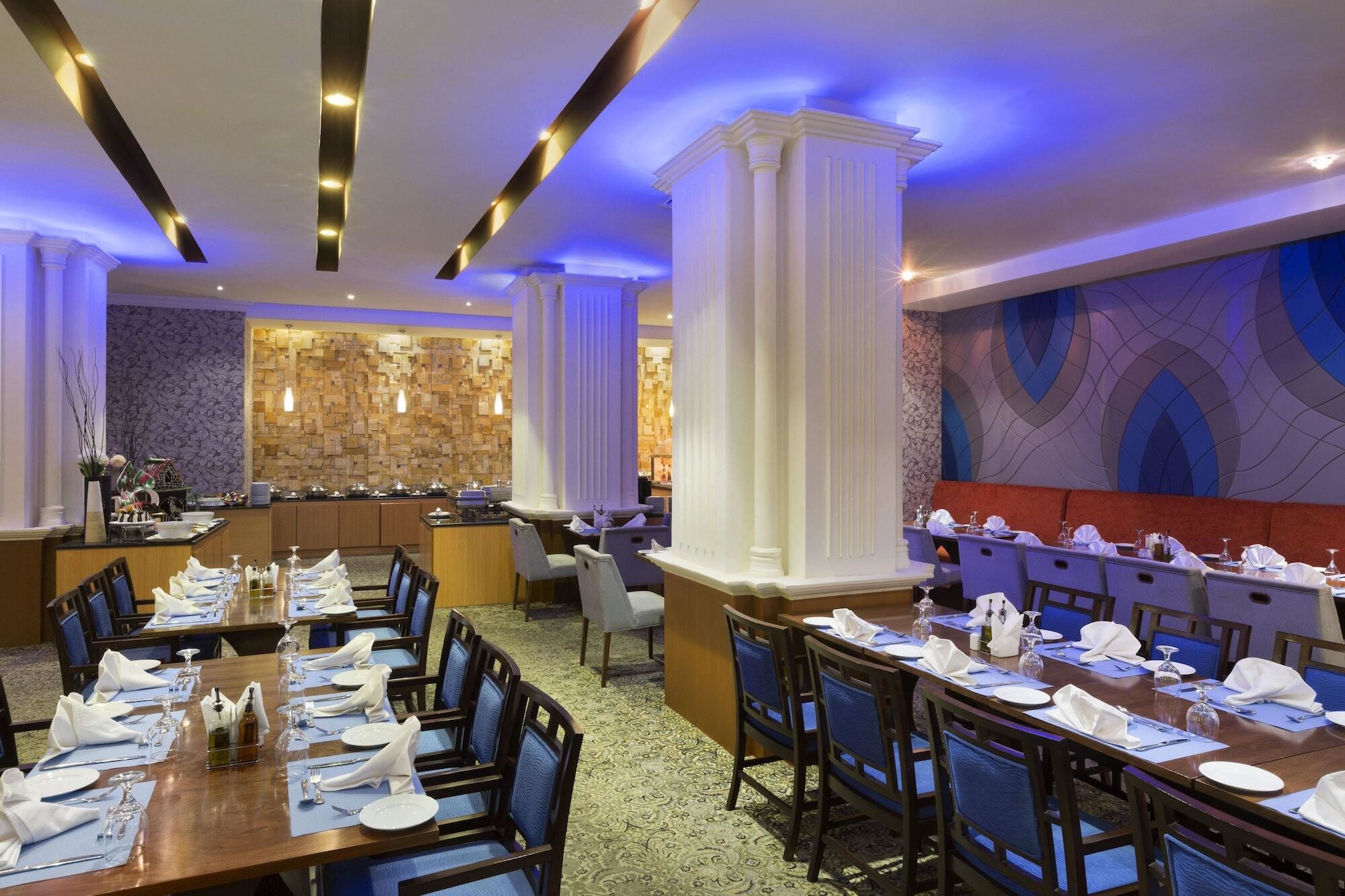 Ramada Hotel & Suites By Wyndham Al Qassim Al Bukayriah Ngoại thất bức ảnh The restaurant